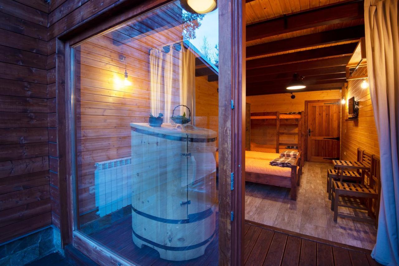 Zheleznitsa Pinus Villas Lodge With Private Jacuzzi & Phyto-Sauna Retreat מראה חיצוני תמונה