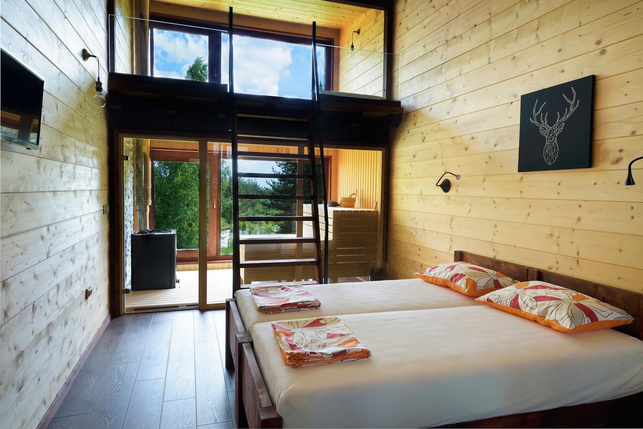 Zheleznitsa Pinus Villas Lodge With Private Jacuzzi & Phyto-Sauna Retreat מראה חיצוני תמונה
